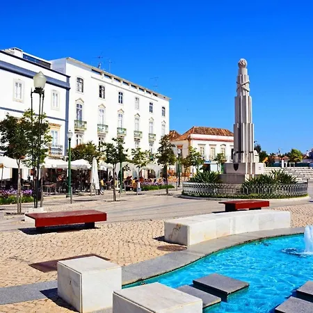 Σπίτι διακοπών Executive Townhouse, Centre, Shared Pool *