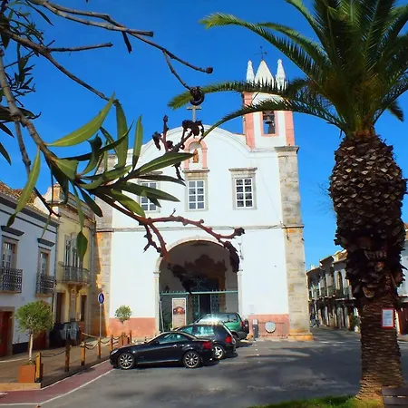 Holiday home Executive Townhouse, Centre, Shared Pool Tavira