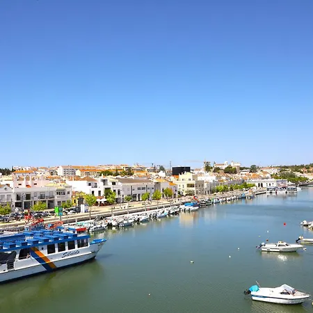Executive Townhouse, Centre, Shared Pool Vakantiehuis