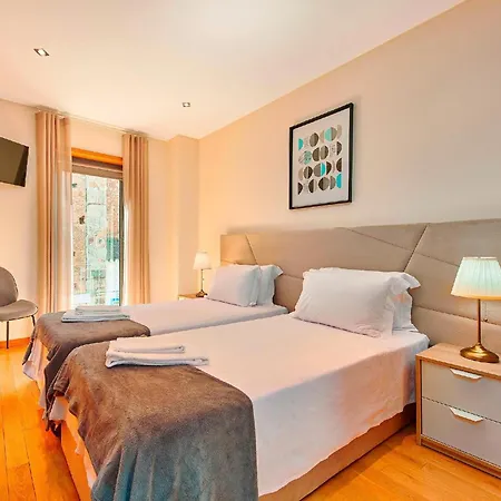 Executive Townhouse, Centre, Shared Pool Vakantiehuis