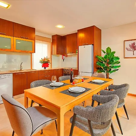 Vakantiehuis Executive Townhouse, Centre, Shared Pool *